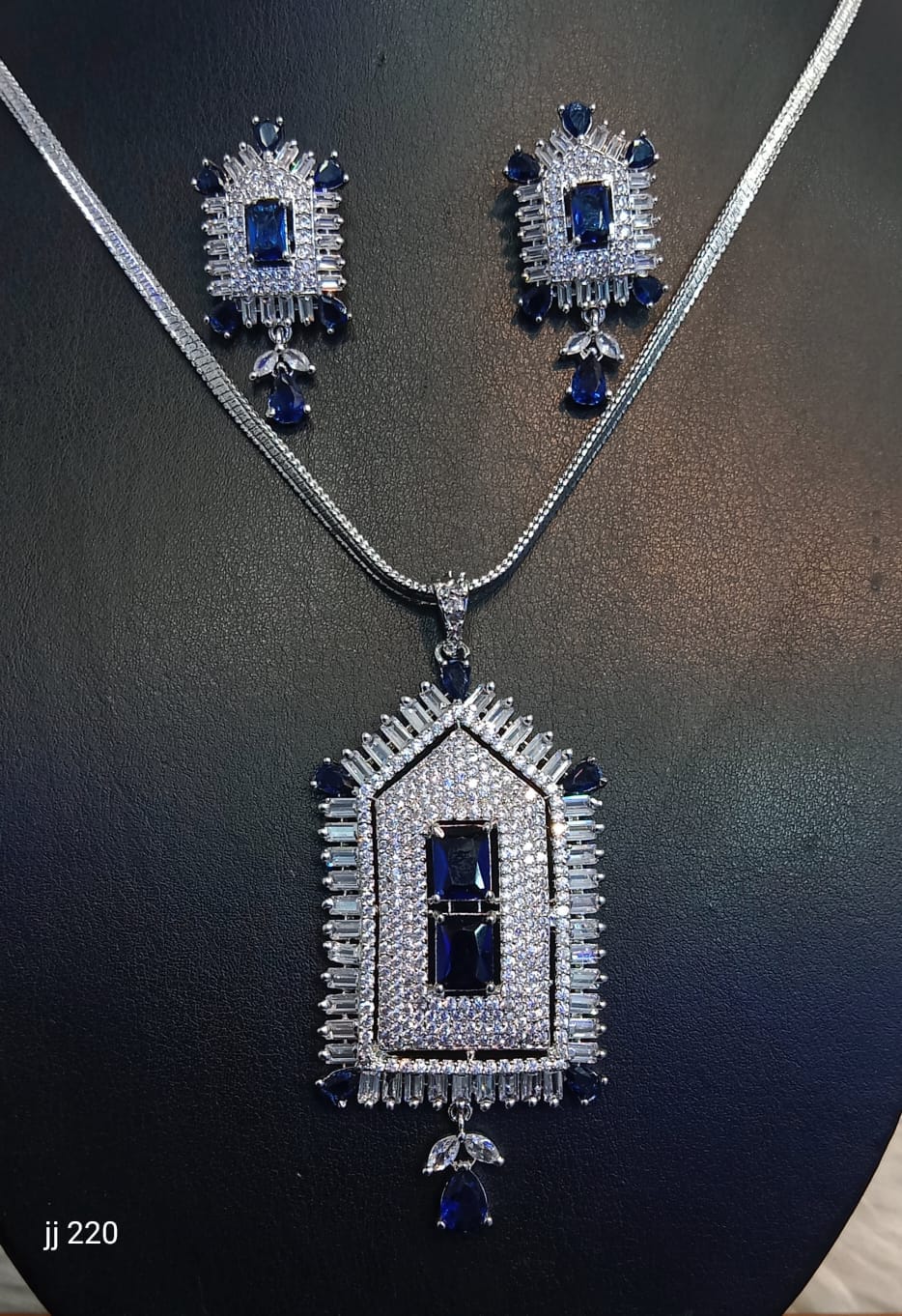 Jain Jewellers American Diamond Pendant Set - 11062318