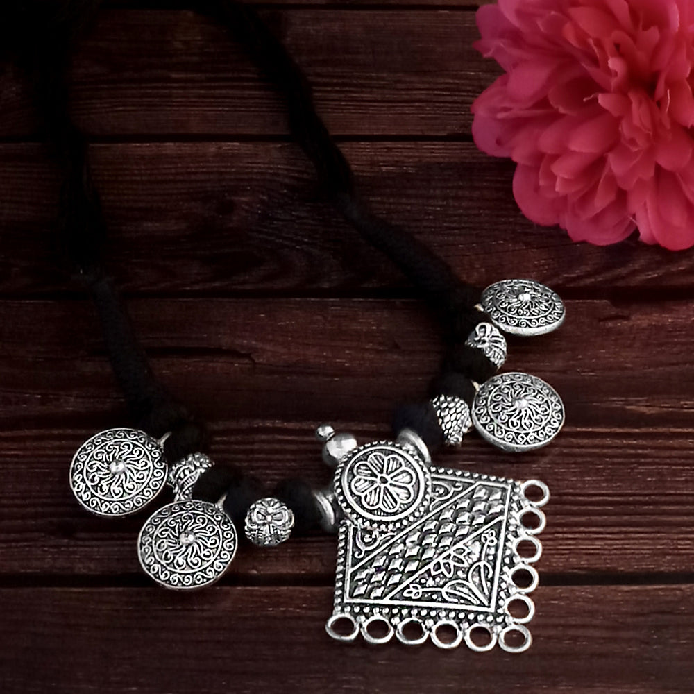 Jeweljunk Navratri Special Oxidised Necklace