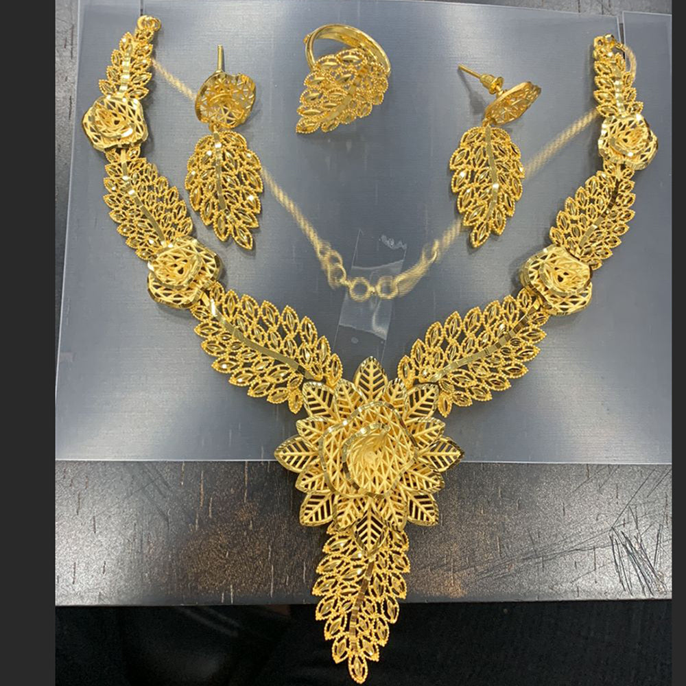 Design of necklace 2025 set in gold