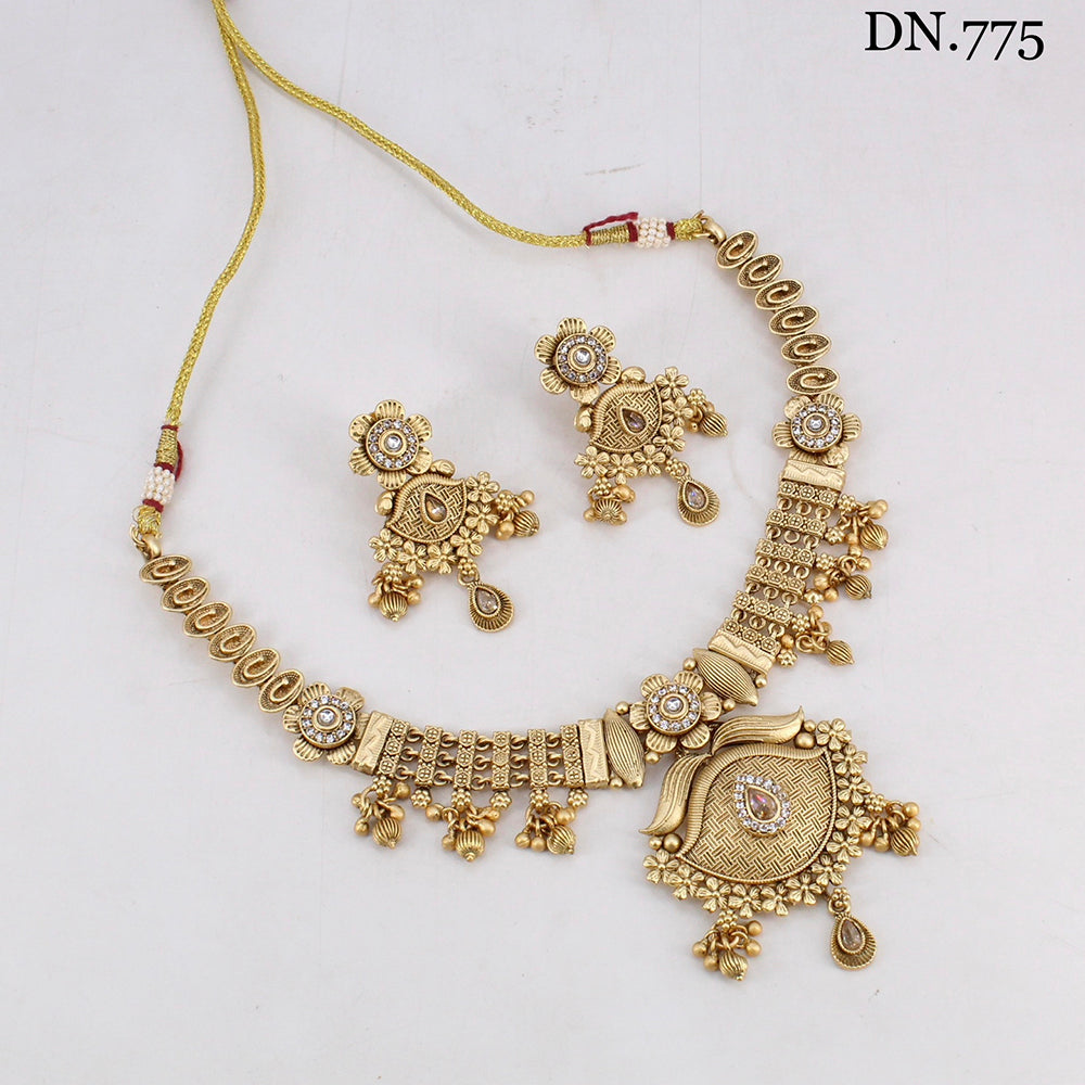 FS Collection Gold Plated Pota Stone Choker Necklace Set