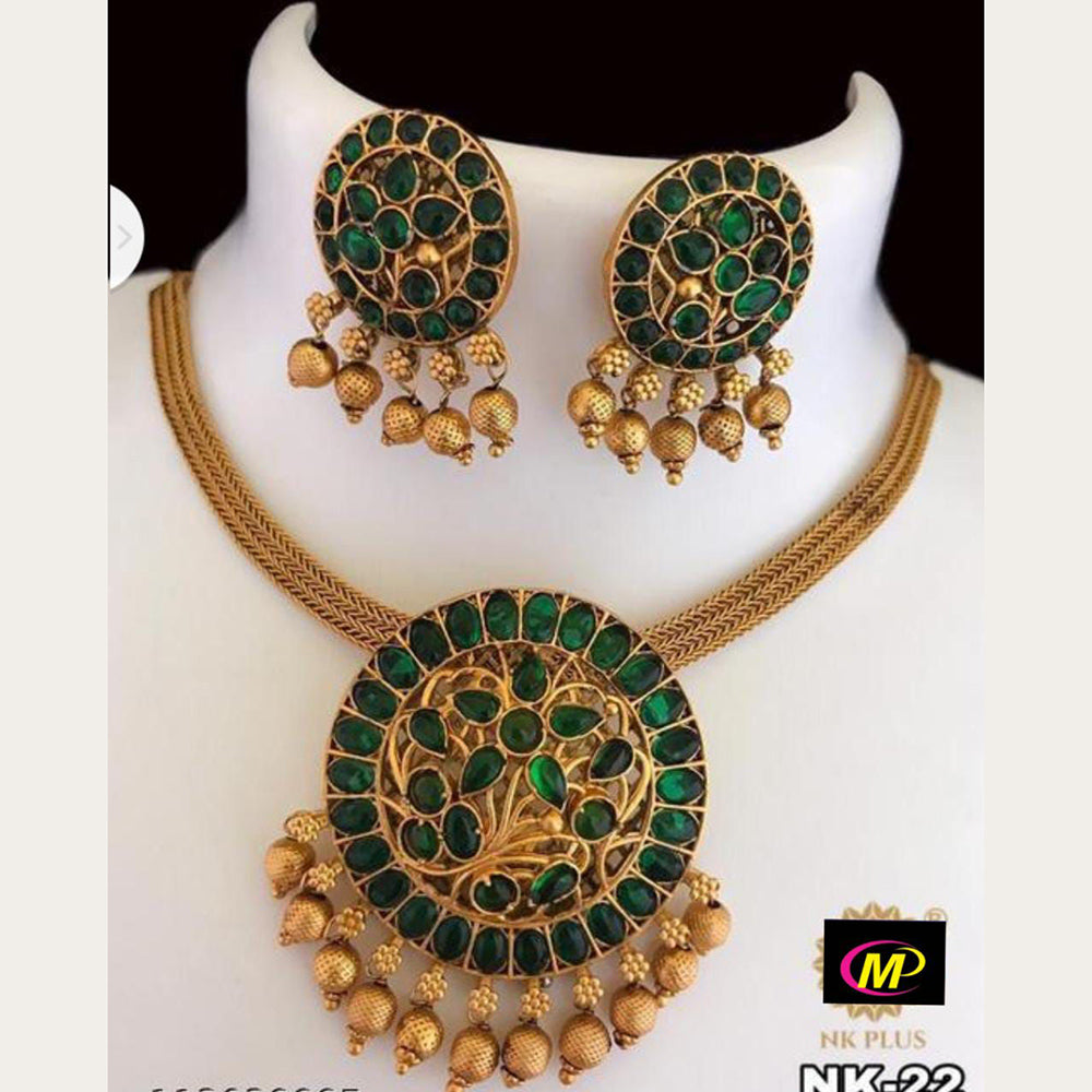 FS Collection Pendent Necklace Set