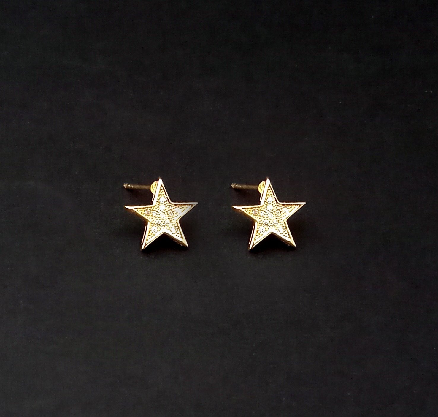 Urthn Gold Plated Austrian Stone Stud Earrings - 1309908A