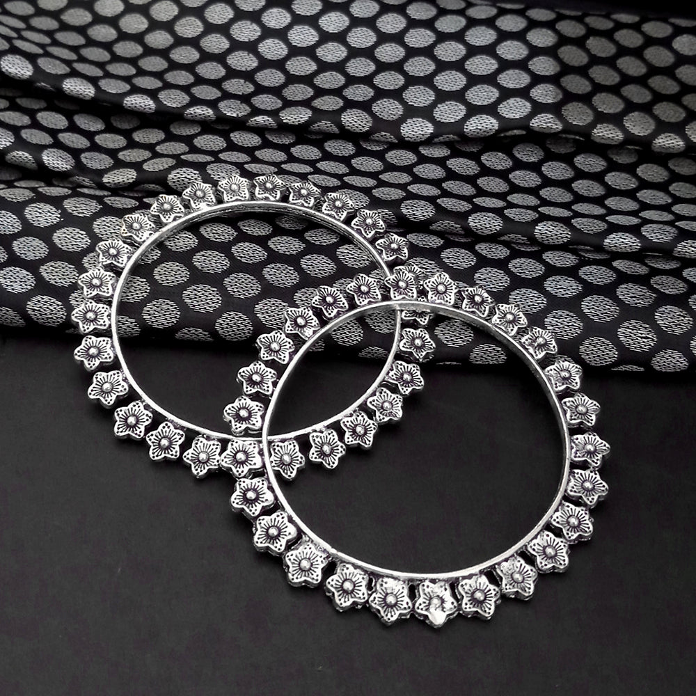 Urthn Oxidised Plated Bangles Set