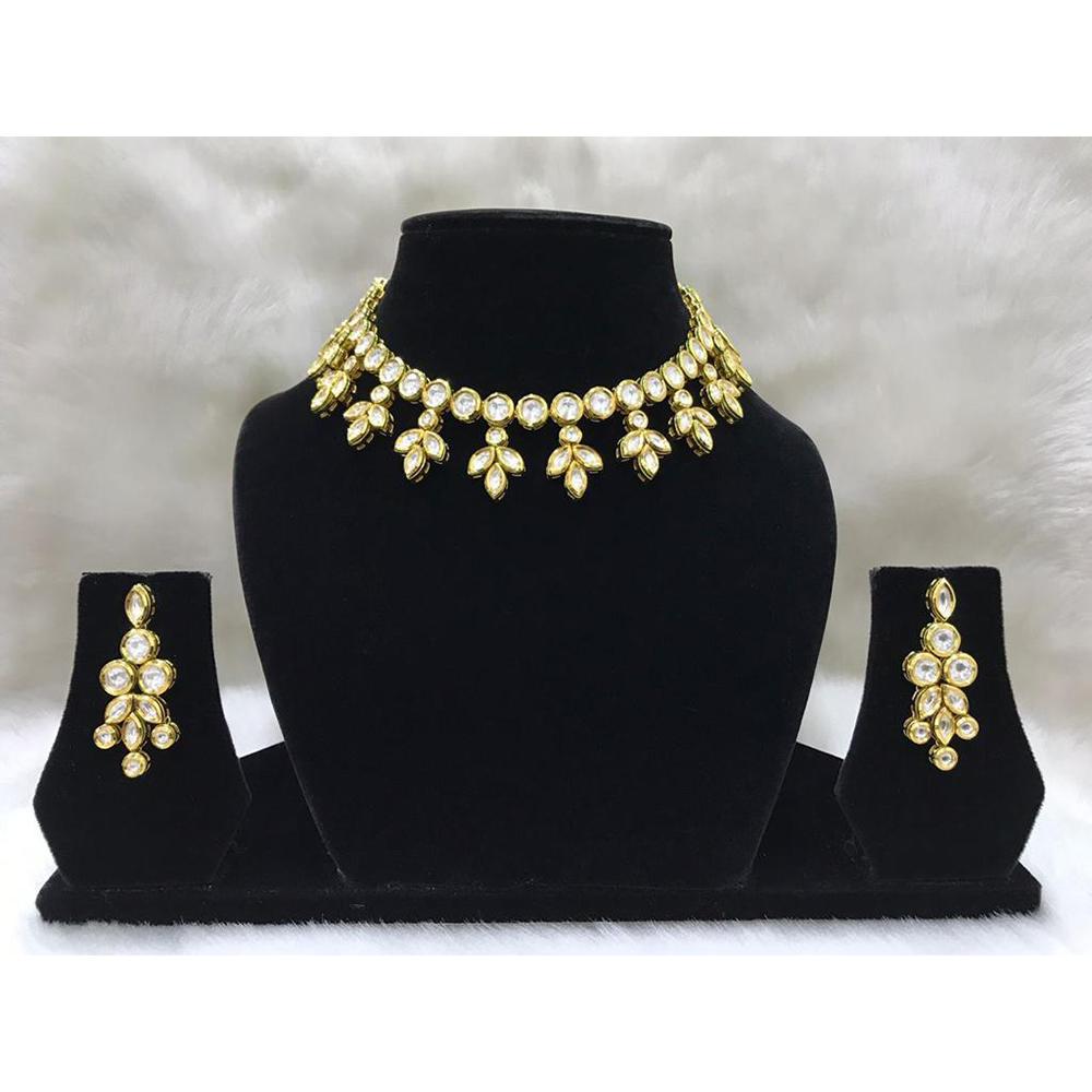 Tarangavi White Kundan Gold Plated Choker Necklace Set - FNV-2076