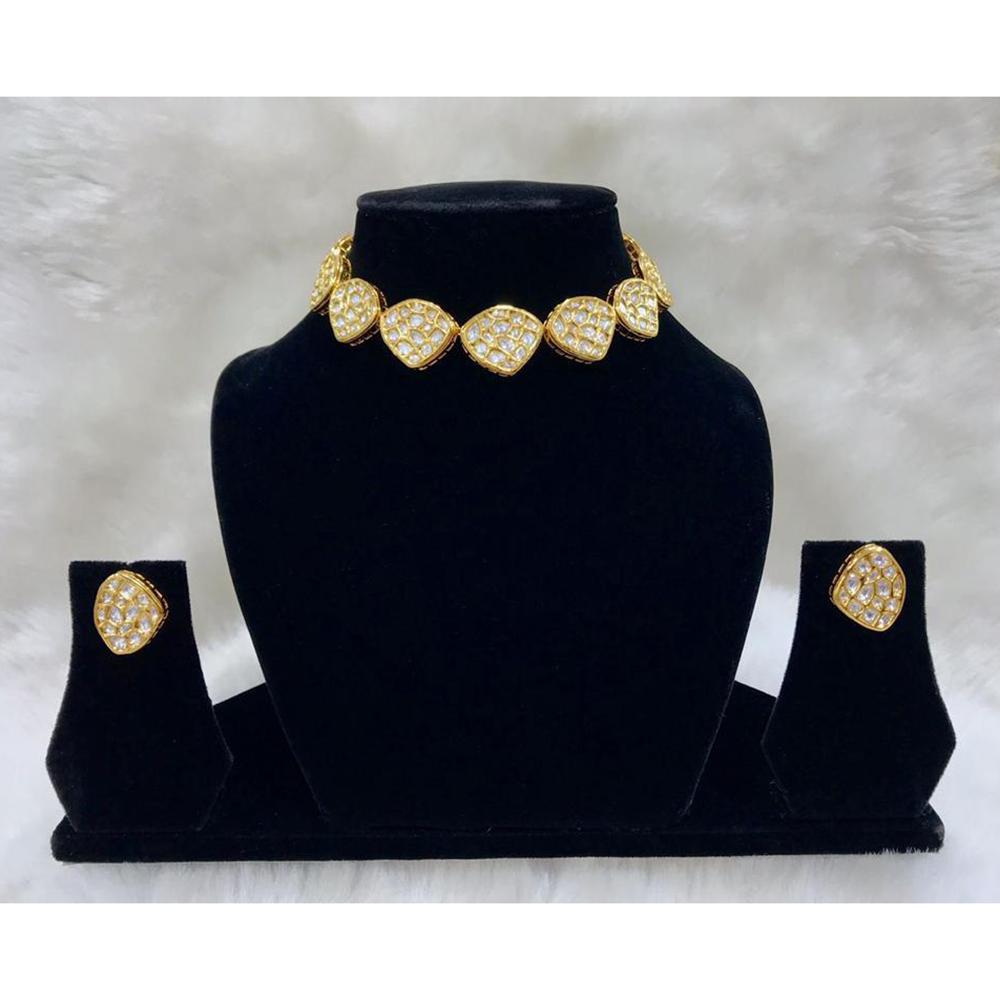 Tarangavi White Kundan Gold Plated Choker Necklace Set - FNV-2202
