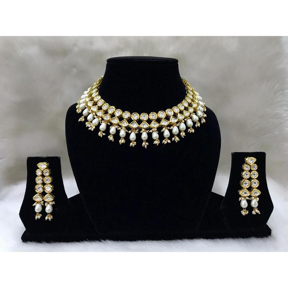 Tarangavi White Beads And Kundan Choker Necklace Set - FNV2057