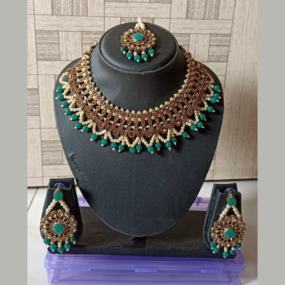 Traditional deals neck choker