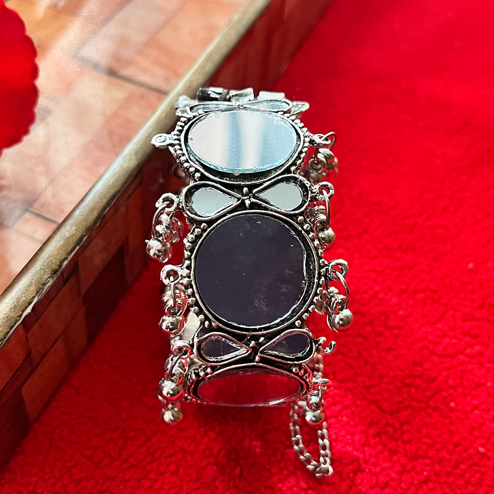 Shringarstreet Light Weight Mirror Style Bracelet