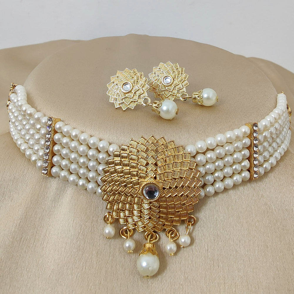 Vaamika Pota Stone & Beads Gold Plated Choker Necklace Set