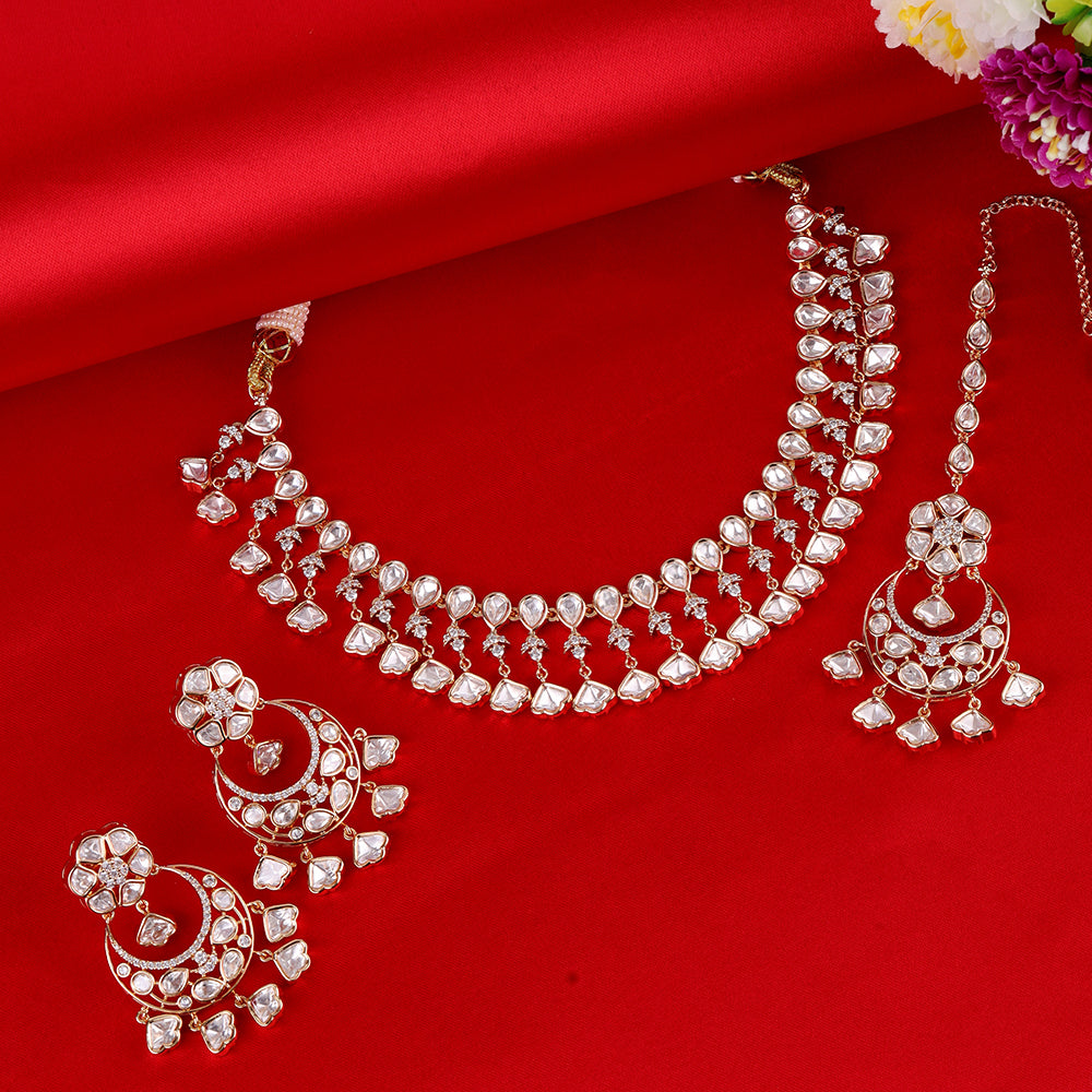 Saloni Fashion Jewellery Delightful Oval Shape Uncut Kundan Stone 18 KT Gold Plated Brass Choker Necklace Set with Maang Tikka For Women and Girls