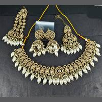 Corbeda Fashion Elegant Gold Plated Sparkling Austrian Stones And Beads Necklace Set