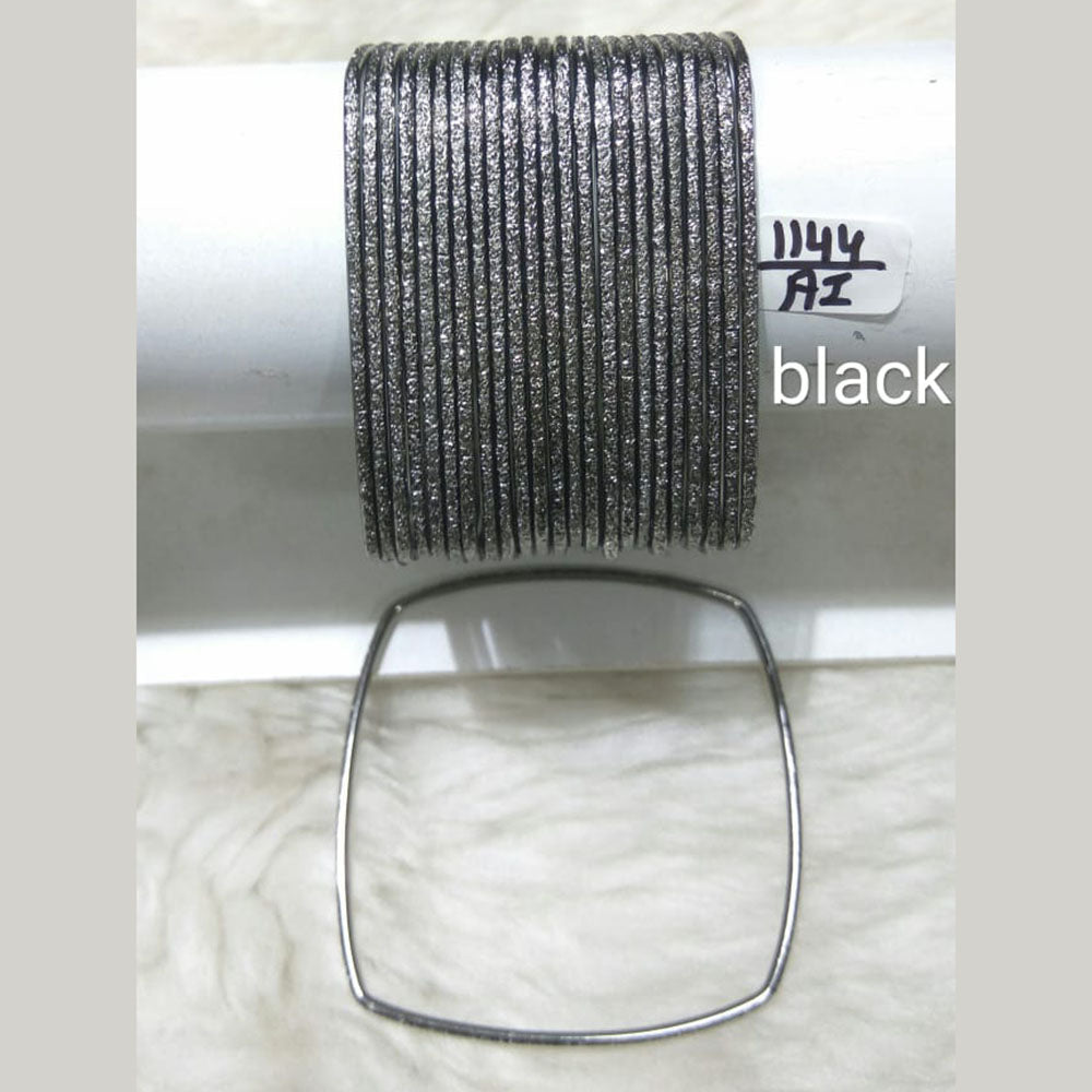 Kumavat Jewels Black Polish Bangles Set