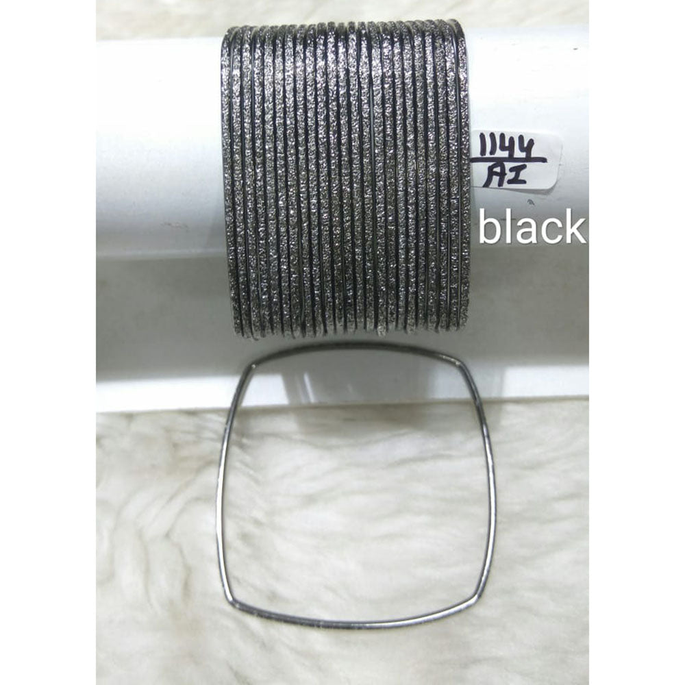 Kumavat Jewels Black Polish Bangles Set