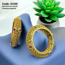 Neetu Art Gold Plated Pota Stone And Pearl Openable Bangle Set