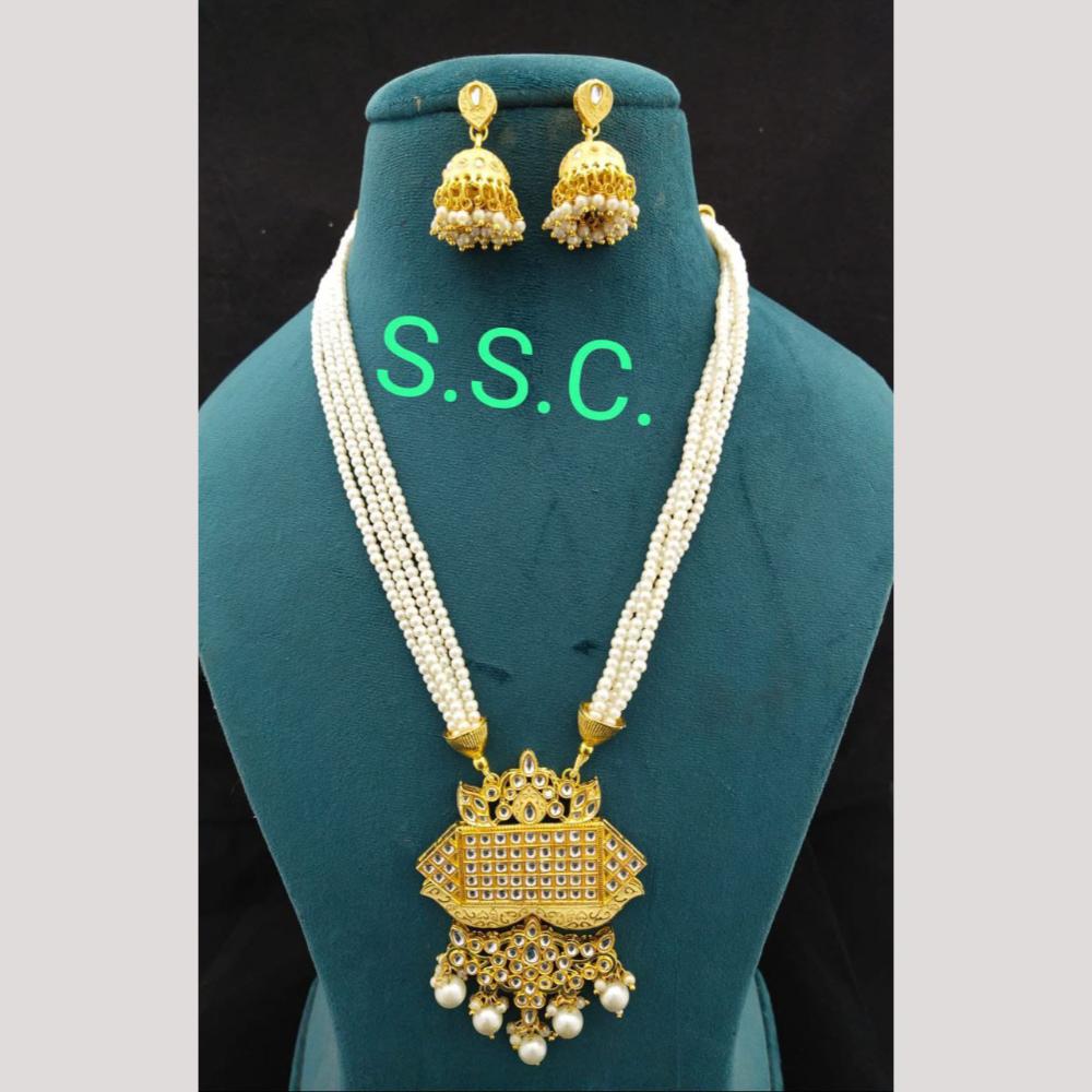Manisha Jewellery Gold Plated Kundan Stone And Beads Meenakari Necklace Set