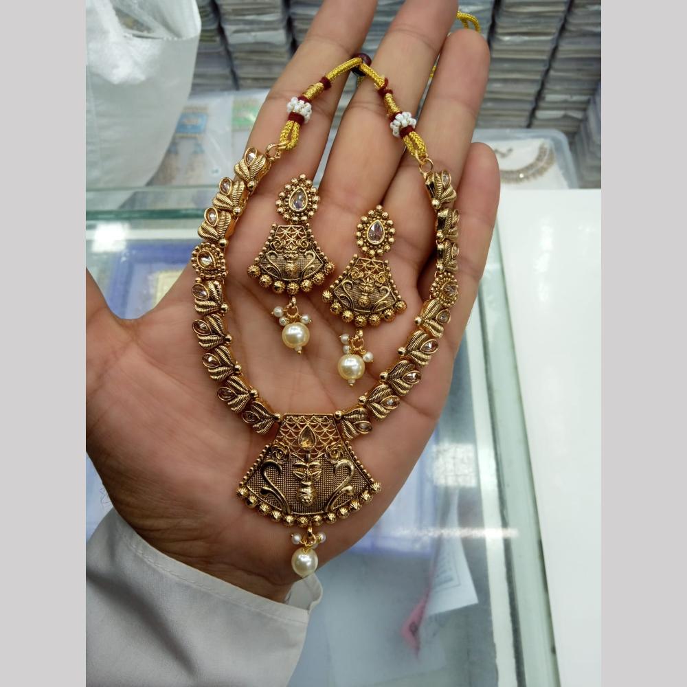 Manisha Jewellery Gold Plated Crystal Stone Necklace Set