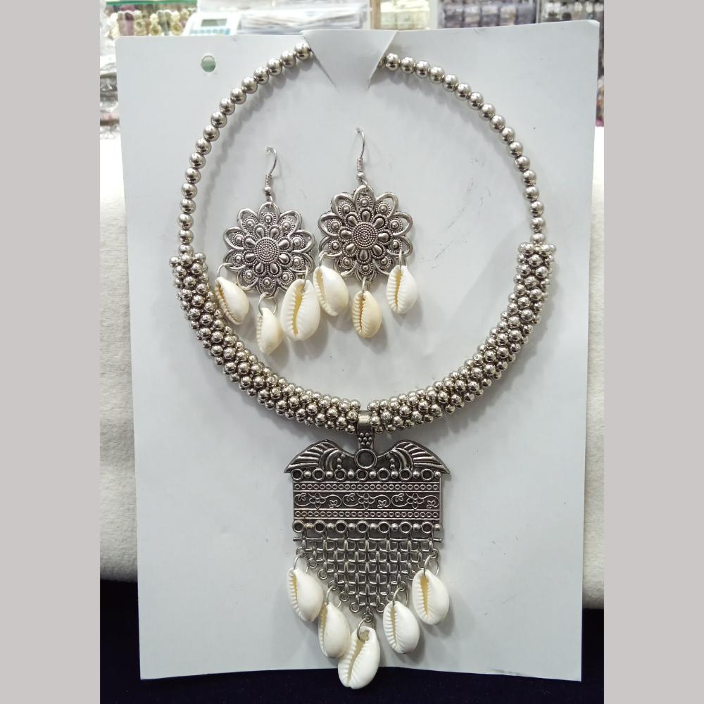 Manisha Jewellery Oxidised Plated Shell Necklace Set
