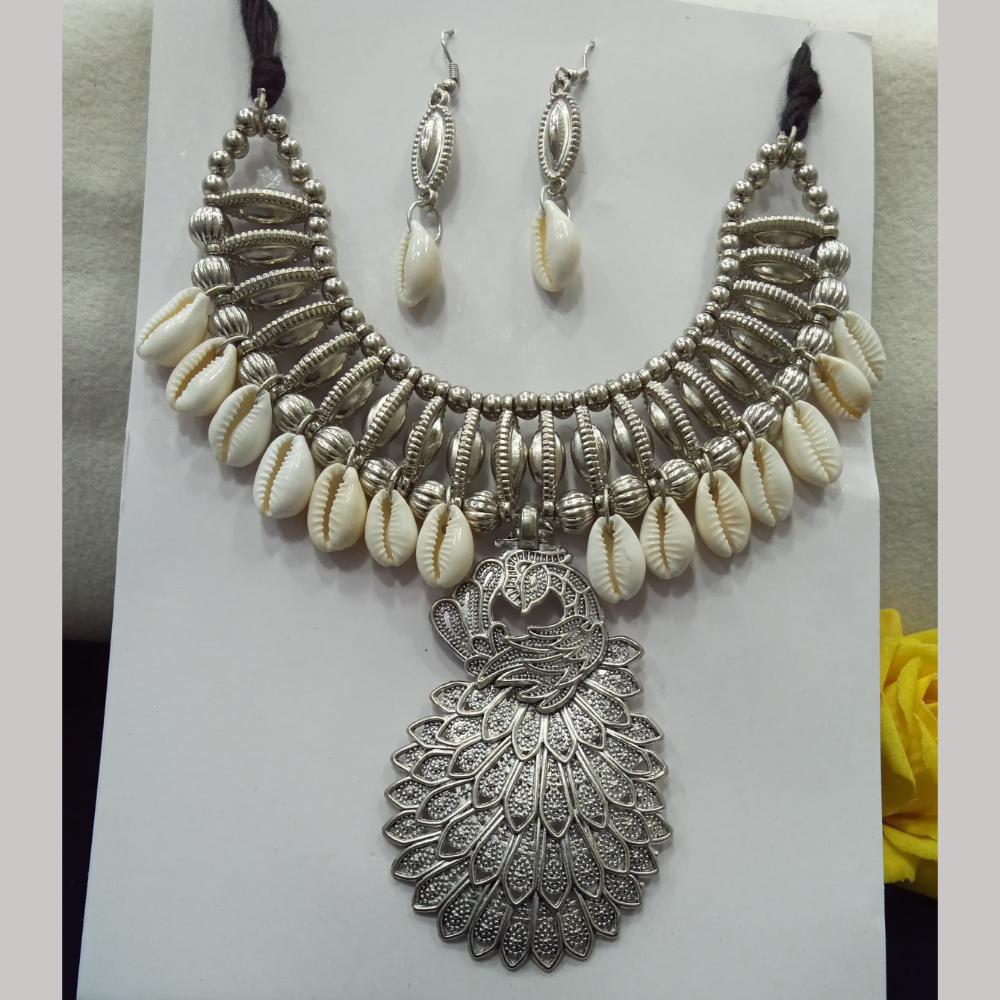 Manisha Jewellery Oxidised Plated Shell Necklace Set