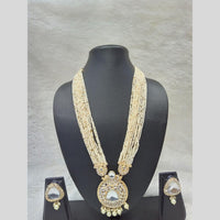 Manisha Jewellery Gold Plated Kundan And Pearls Necklace Set