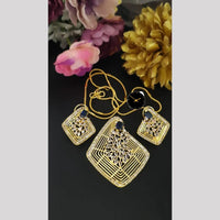 Manisha Jewellery Delicate American Diamonds Pendent Set With Chain Elegant Charm  For Women And Girls 
