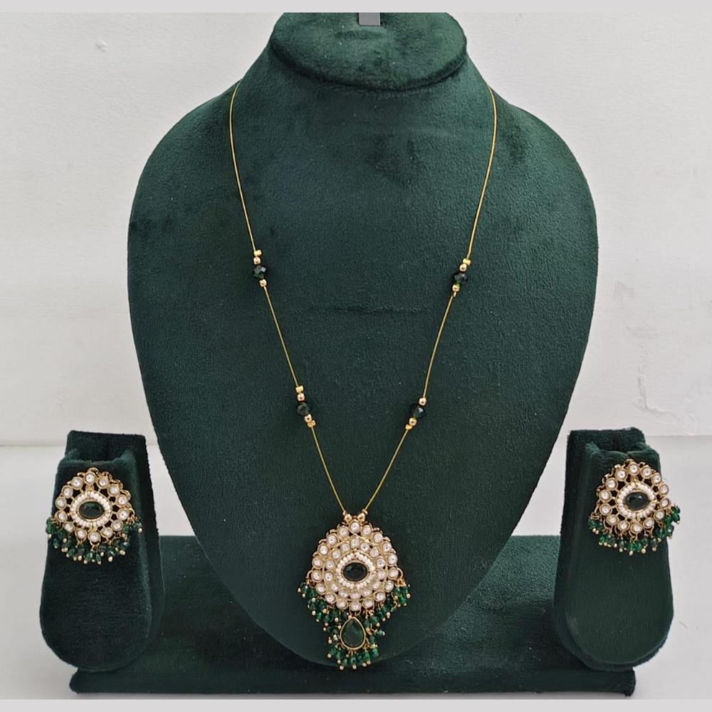 Manisha Jewellery Exclusive New Arrival Stunning Crystal And Pearl Necklace Set