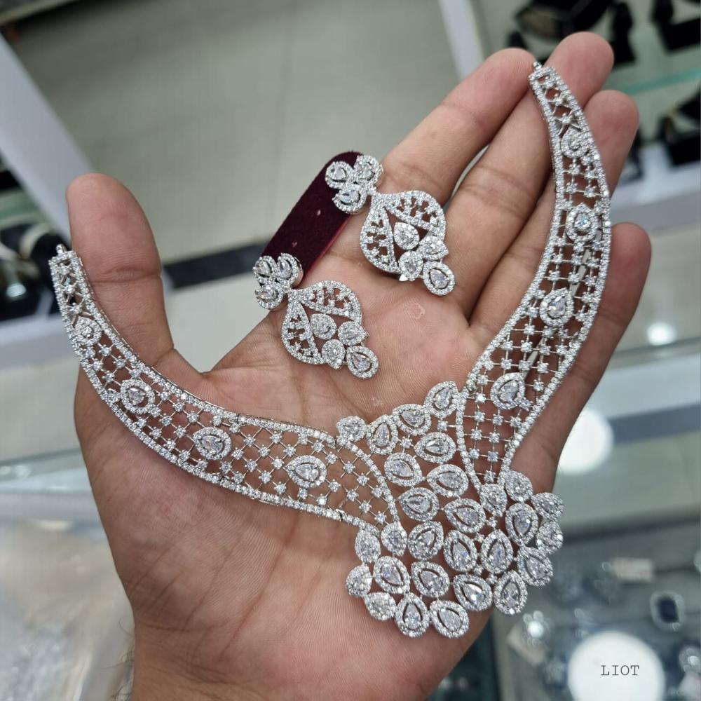 Manisha Jewellery American Diamonds Necklace Set Luxurious Statement Piece For Elegant Evening