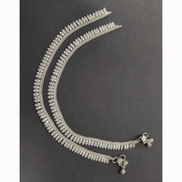 Manisha Jewellery Classic Silver Plated Traditional Payal with Engraved Design for Women & Girls