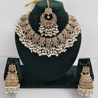 Manisha Jewellery Styled to Shine Crystal Stone And Beads Elegant  Necklace Set