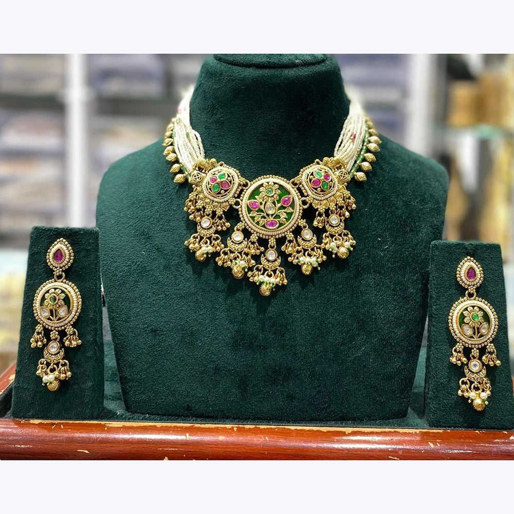 Manisha Jewellery Luxurious Pota and Kundan Choker Necklace with Ghungroo Drops