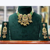 Manisha Jewellery Luxurious Pota and Kundan Choker Necklace with Ghungroo Drops