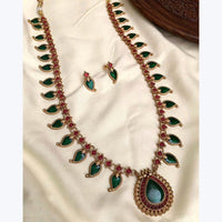 Manisha Jewellery Luxurious  Kundan  And Beads Choker Necklace with Ghungroo Drops