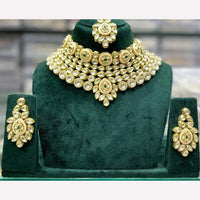 Manisha Jewellery Elegant Vibes Kundan And Pearl Necklace Set