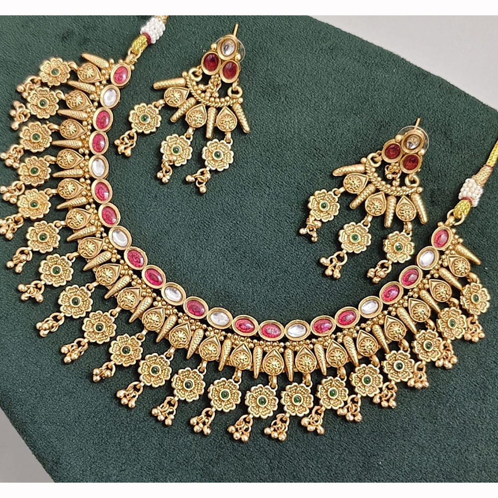 Manisha Jewellery Royal Sparkle Pota Kundan And Pearl Necklace Set