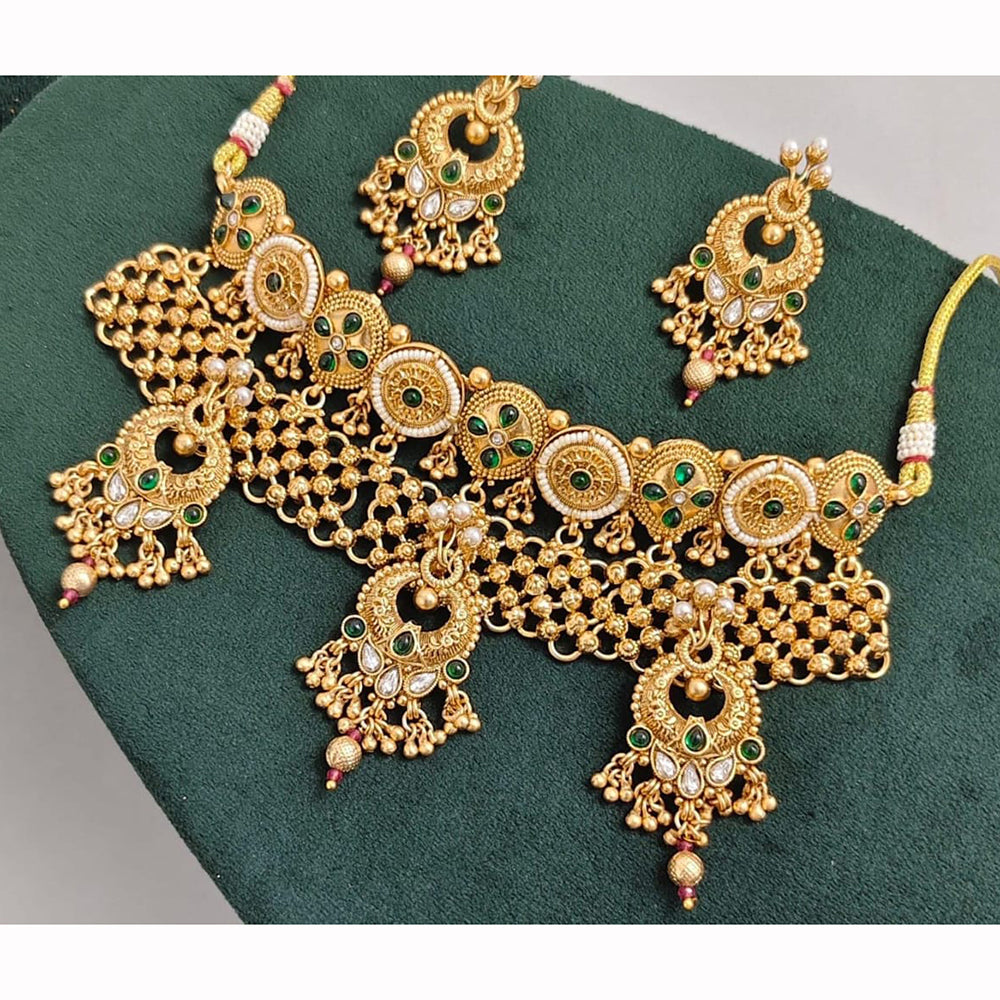 Manisha Jewellery Royal Sparkle Pota Kundan And Pearl Necklace Set