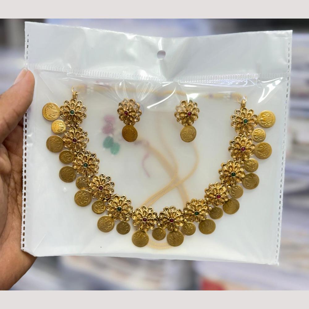 Manisha Jewellery Premium Pota Stone And Pearl Choker Necklace Set
