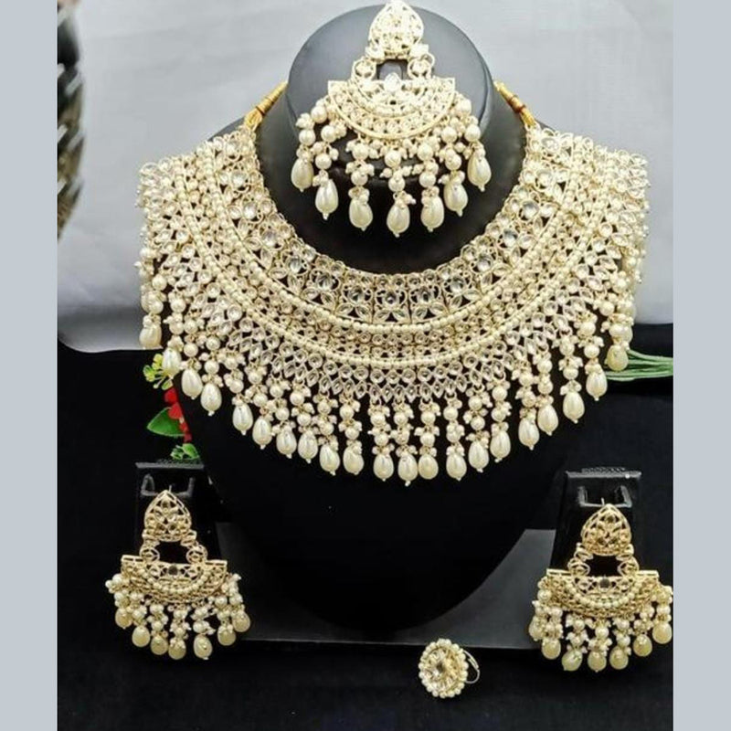 Lucentarts Jewellery Gold Plated Kundan Stone Necklace Set