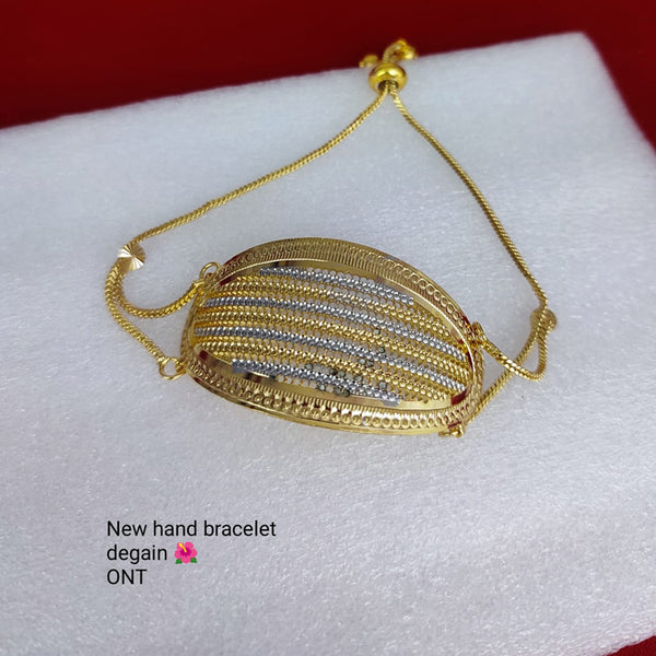 Pin by Someshwara jewellers on Bracelets | Mens bracelet gold jewelry, Man  gold bracelet design, Jewelry bracelets gold