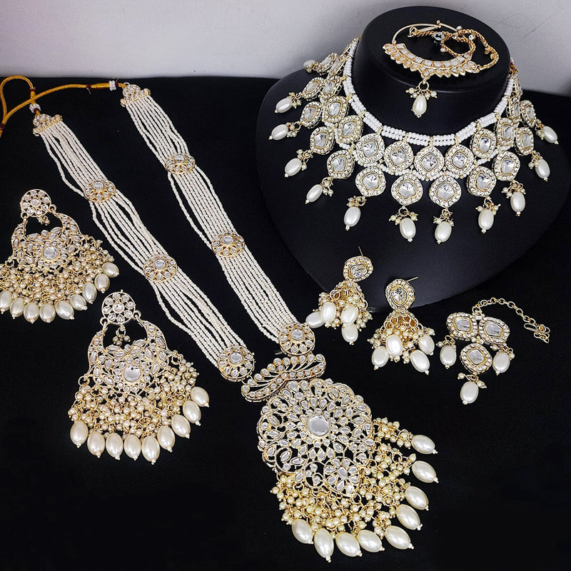 Lucentarts Jewellery Gold Plated Kundan Semi Bridal Set