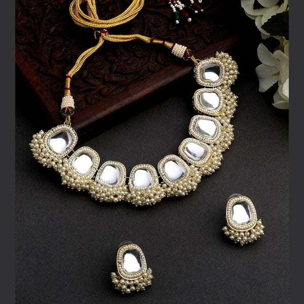 Lucentarts Jewellery Gold Plated Kundan And Pearl Choker Necklace Set