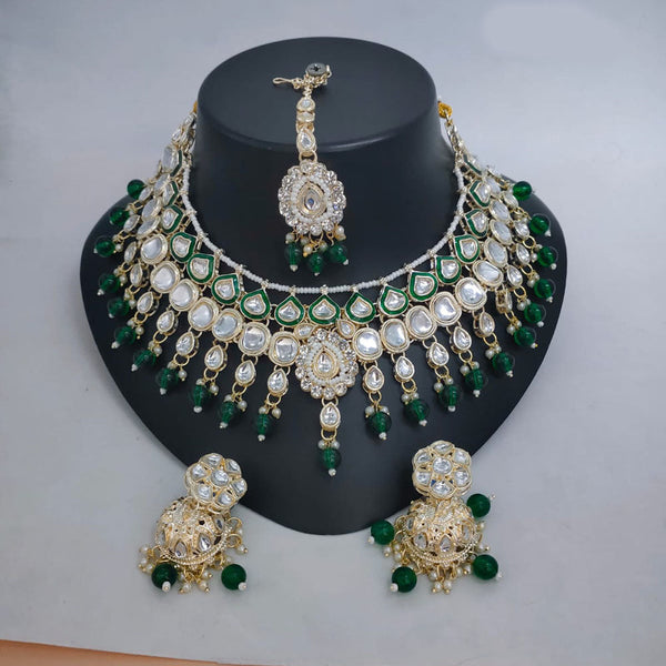 Lucentarts Jewellery Gold Plated Kundan And Pearl Choker Necklace Set