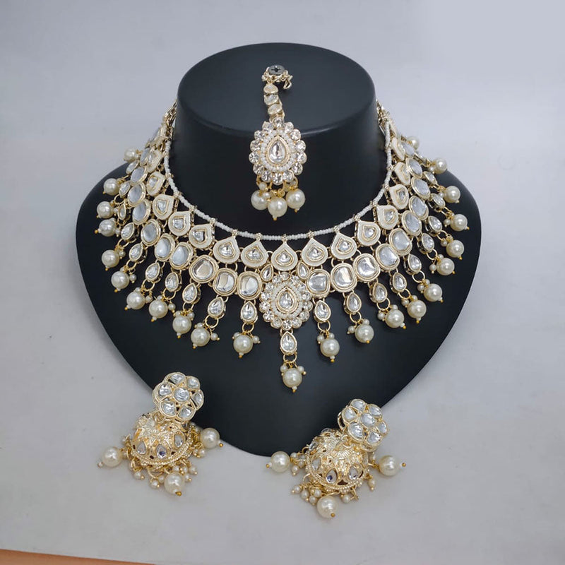 Lucentarts Jewellery Gold Plated Kundan And Pearl Choker Necklace Set