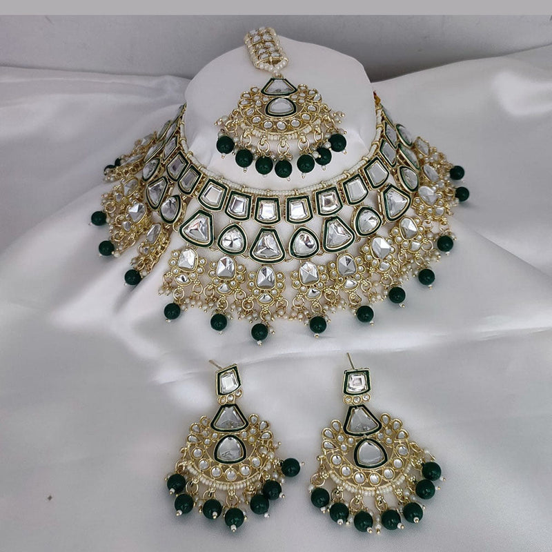 Lucentarts Jewellery Gold Plated Kundan And Pearl Choker Necklace Set