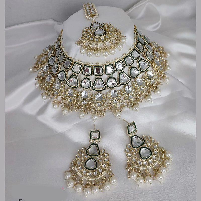 Lucentarts Jewellery Gold Plated Kundan And Pearl Choker Necklace Set