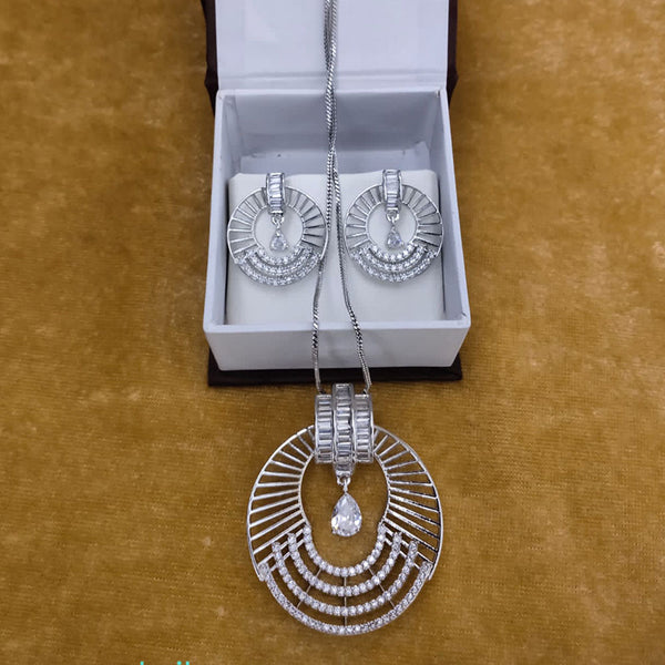 Lucentarts Jewellery Silver Plated AD Chain Pendant Set