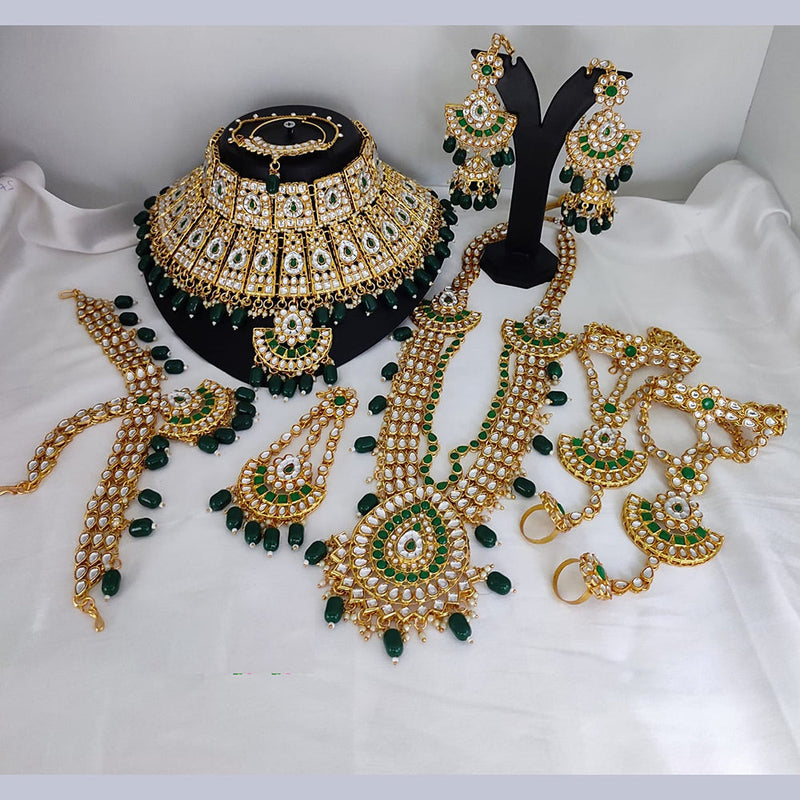 Lucentarts Jewellery Gold Plated Kundan Bridal Set