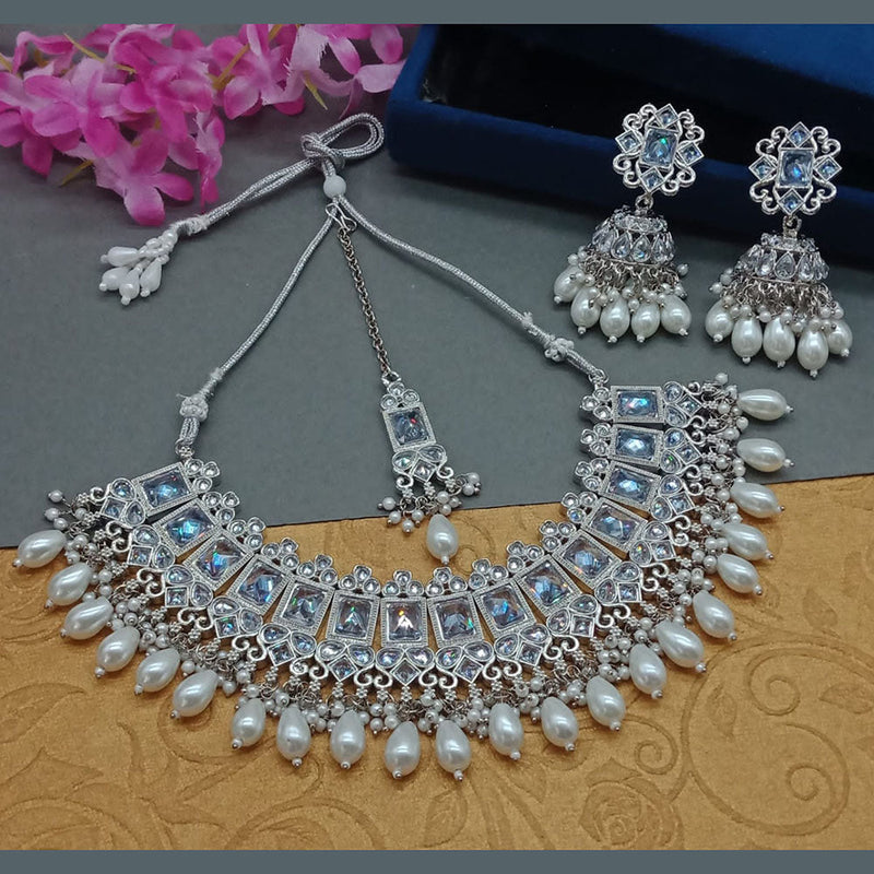 Lucentarts Jewellery Silver Plated Kundan Stone And Pearls Necklace Set