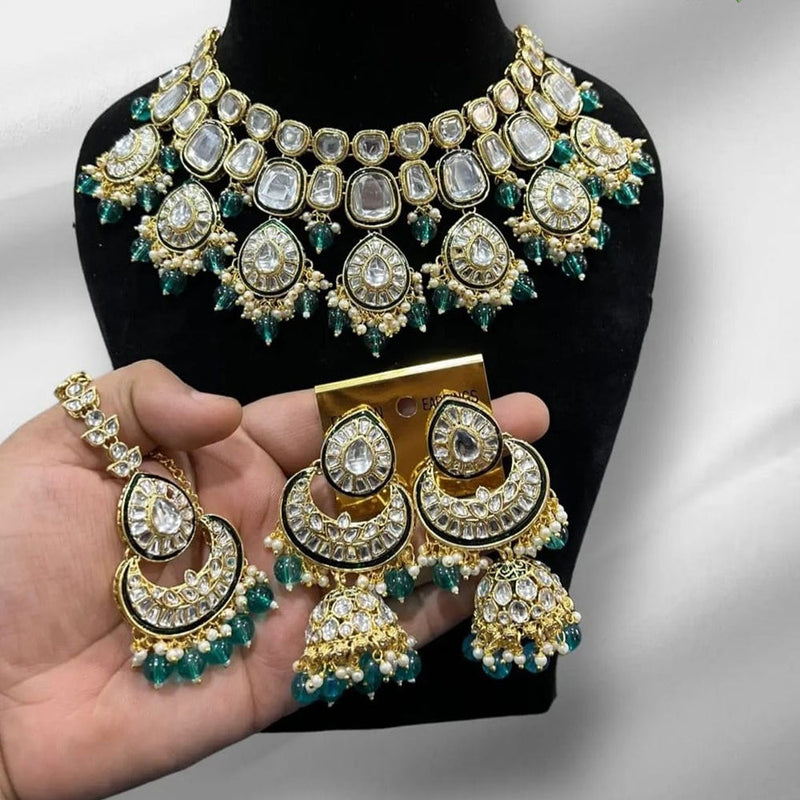 Lucentarts Jewellery Gold Plated Kundan And Pearl Necklace Set