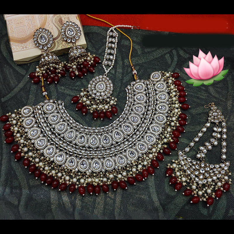 Lucentarts Jewellery Gold Plated Kundan Stone And Pearl Choker Necklace Set