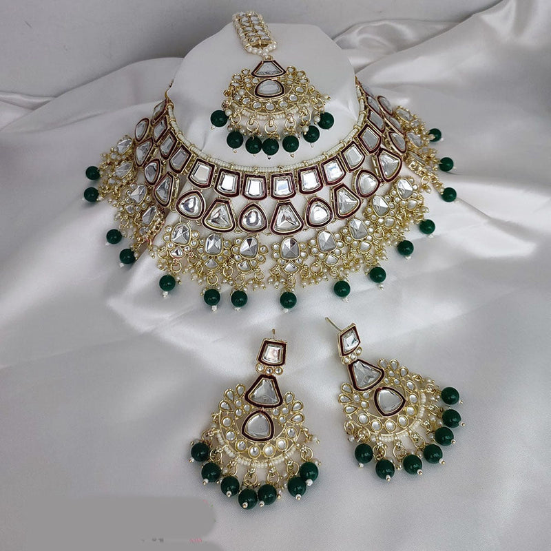 Lucentarts Jewellery Gold Plated Kundan Stone And Pearl Choker Necklace Set