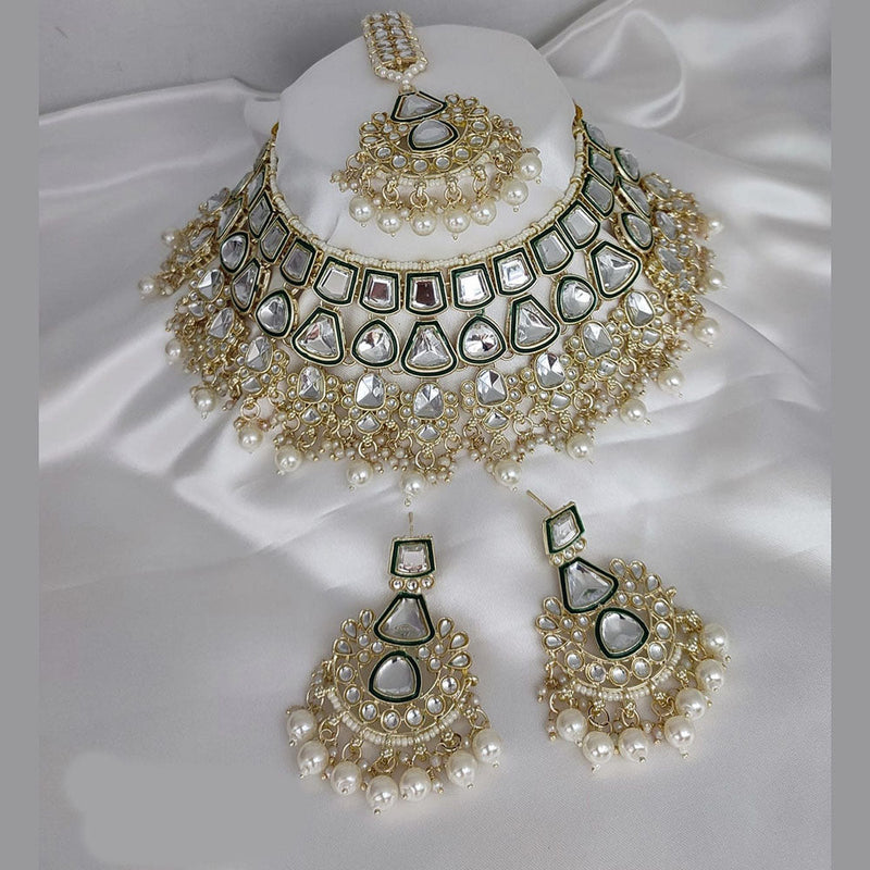 Lucentarts Jewellery Gold Plated Kundan Stone And Pearl Choker Necklace Set